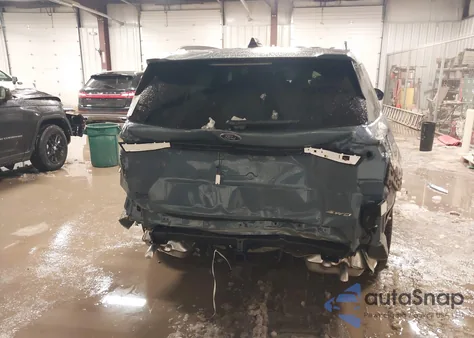 2025 Ford Explorer St-Line from USA, damaged, VIN 1FMUK8KH5SGC68027